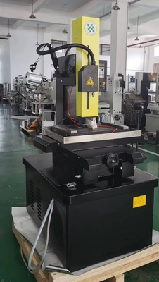 精密小穴EDM掘削機703A 掘削深さ370mm
