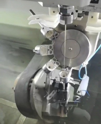 多軸数控EDM 小穴掘削 Sjd706 高級金属掘削プロセス使用