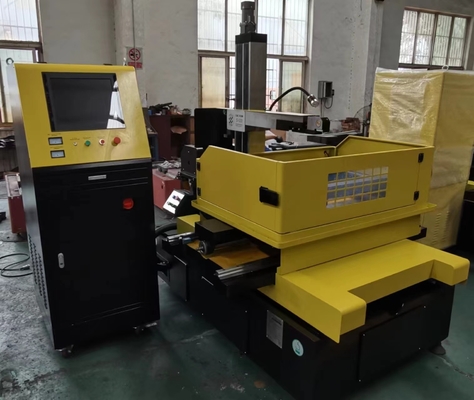 S630 CNC モリブデン線切断機 高級工件のためのEDM規格
