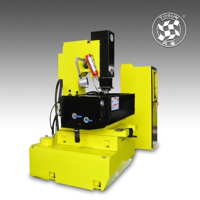 メタルZ軸 CNC スパークエロージョン 死沈機 EDM650 販売後サービス