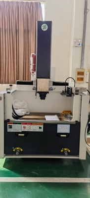 鏡効果 EDM450H 精密加工用のCNC電気放電機