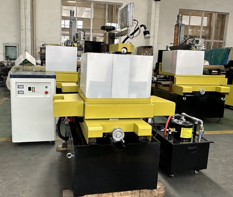 数値制御 CNC ワイヤカット EDM Dk7745 高精度処理のスマートタイプ